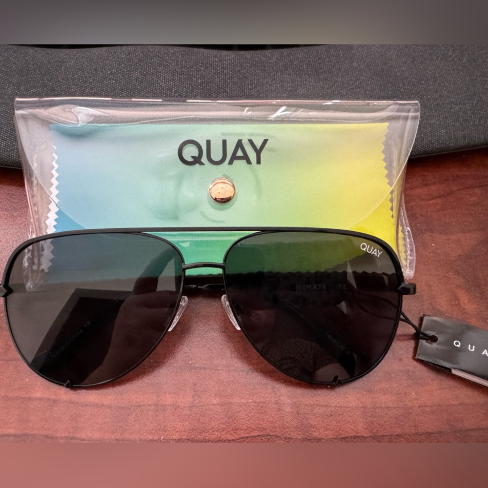 QUAY “High Key” sunglasses